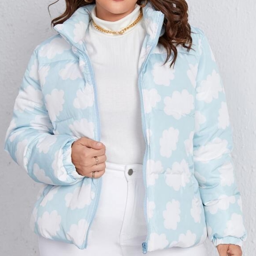 🧁B2G1🧁 SHEIN Curve Sky Blue Cloud Print Puffer Jacket